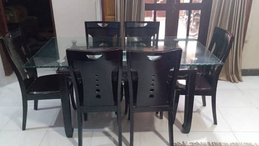 Dining Table With 06 x Chairs