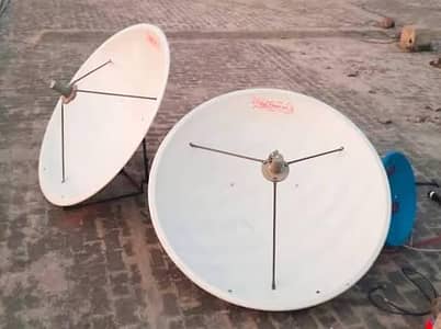 Digital satellite receiver aur dish antenna complete set