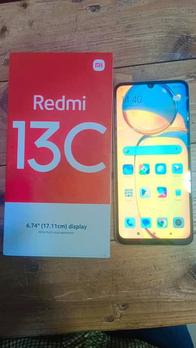 radmi 6 GB ram .  128 GB memori