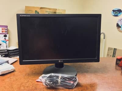 24" inch LCD Model ( LG Flatron W2442PA )