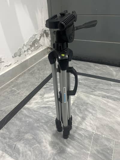 Magnum aluminium tripod import quality for sale