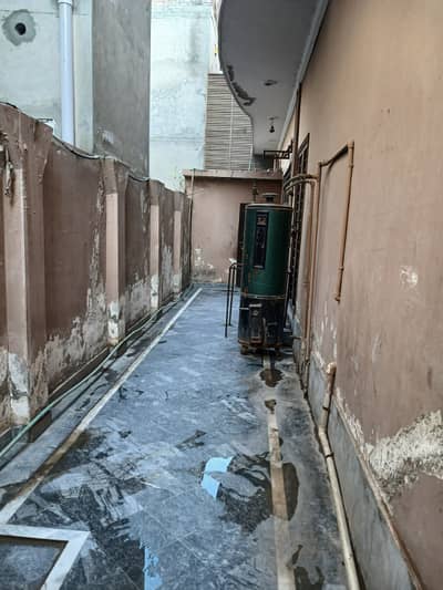 1 KANAL BRAND NEW FULL HOUSE AVALIABLE FOR RENT IN A BEAUTIFUL SOCIETY PIA HOUSING SCHEME D BLOCK ALL FACALITIES AVALIABLE ORIGNAL PICS E. T. C