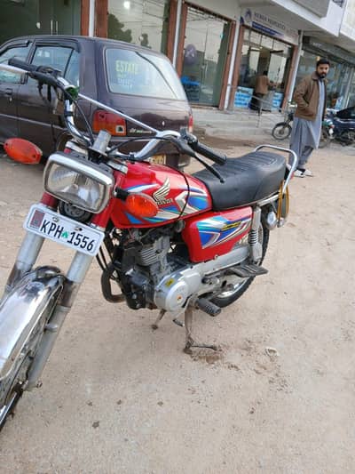 125 for sale in new condition