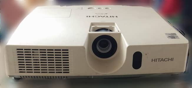Hitachi Projector CP-X4020 | Power ON | For Parts / Repair | Karachi