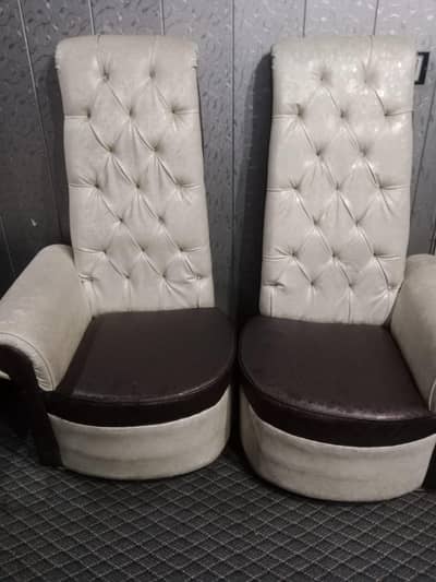 comfortable sofa type chair realx and fit  condition 10/9