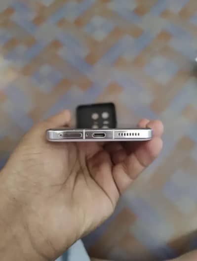 512 GB + 16 + 16 GB RAM device name IQOO 13