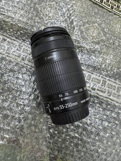Canon EFs 55-250mm Lens
