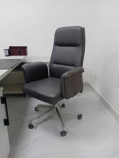 Executive chairs / ceo chairs/office chairs