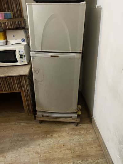 freezer for sale contact 03329457585 on whatsapp and both