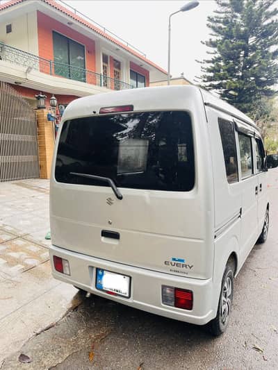 Suzuki Every 2013/18