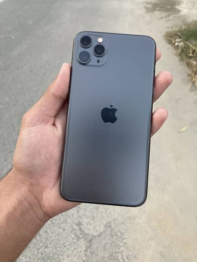 iphone 11 pro max 256Gb FU ………………………12 13 X 14 15