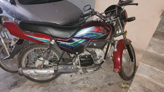 Honda Pridor 100 Cc  Red Color