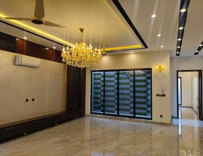 Brand New 1 Kanal House Available In Model Town For sale