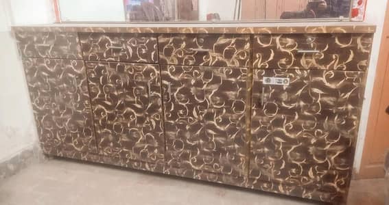 beautician counter available for sell