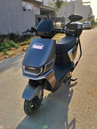 REVOO A12 [Top of the line variant]