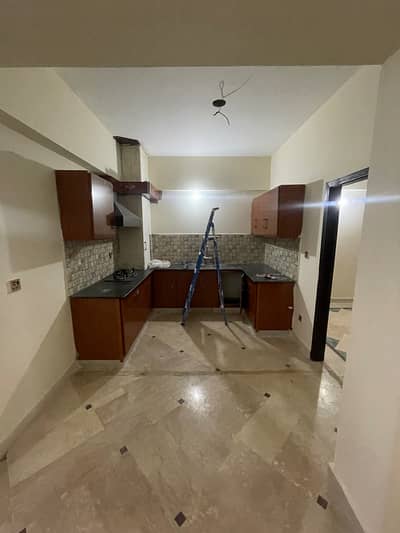 2 bed unfurnished apartment available for Rent