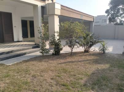 HIGH-END SMART LUXURY HOUSE WITH PRIVATE POOL IN DHA PHASE 2