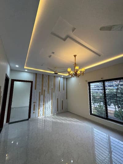 Ground Portion Lock 10 Marla Designer Upper Portion Available For Rent