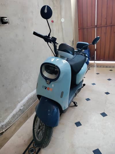 Evee Nisa Scooty in Reasonable Price