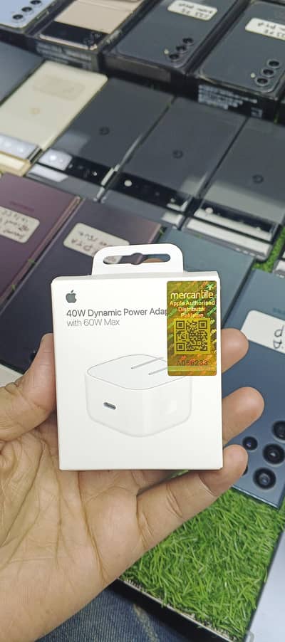 APPLE ADAPTER NFC 40W