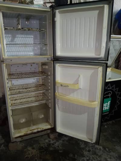 refrigerator mirror body