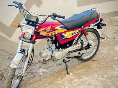 Honda cd70 2025