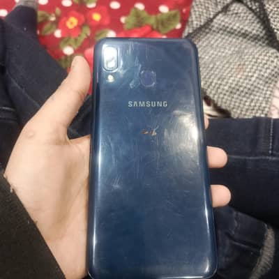 Samsung Galaxy a20
