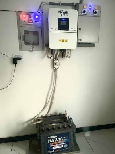 Inverex nitrox 3kw + 2 hawk 3500 batteries