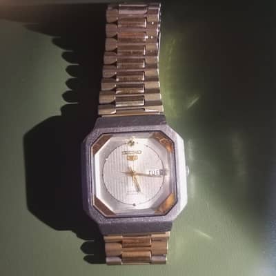 Seiko 5 Vintage watch