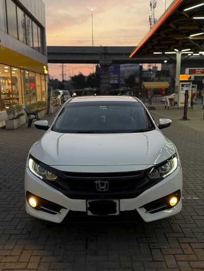 Honda Civic VTI Oriel FULL OPTION