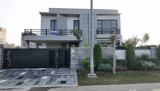 Stunning 1 Kanal House In DHA Phase 6 - Block E Available