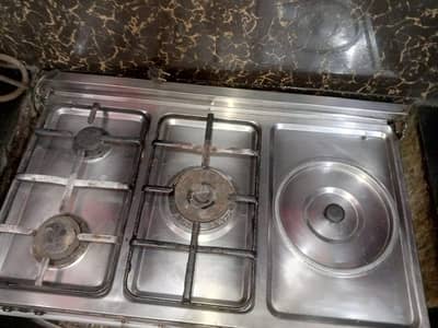 Gas Stove in Good Condition