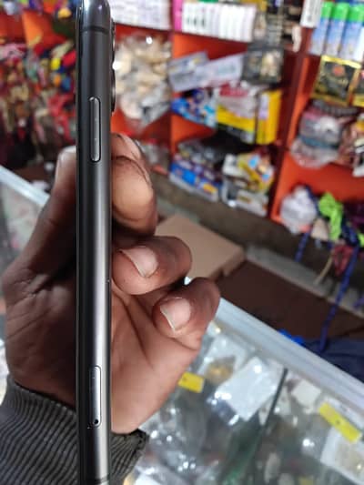 I phone 11 non pta jv 64gB