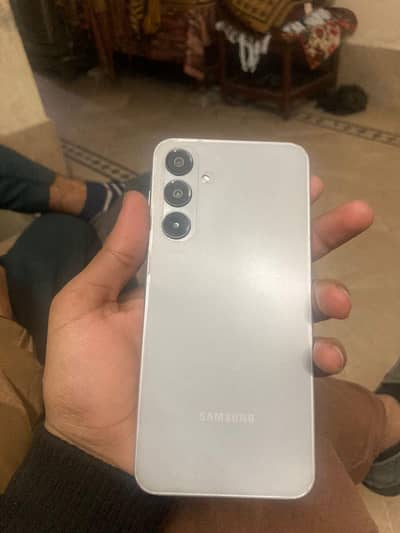 Samsung galaxy a16