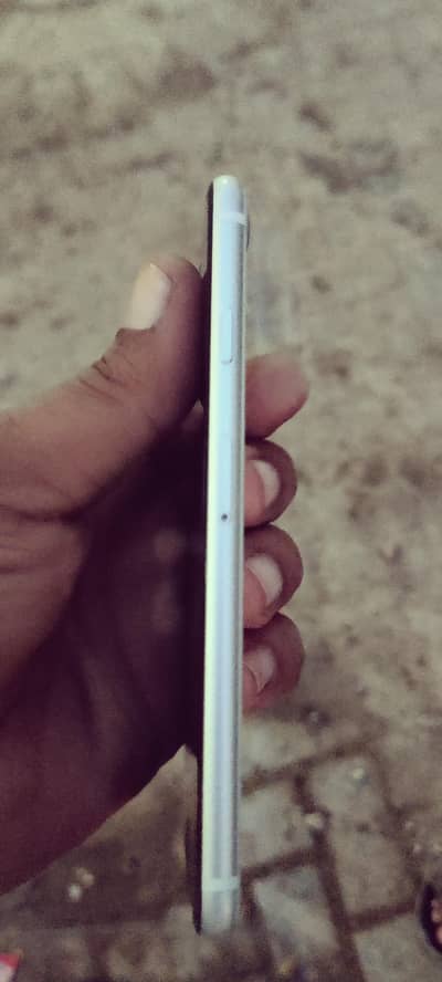 IPhone SE non Pta 64