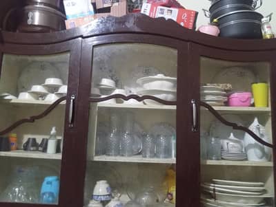 showcase bartan wali almari  3door