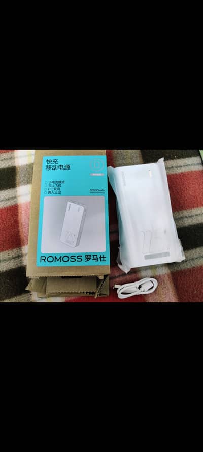 Romoss fast Charging 20k mah original power bank, few days used.