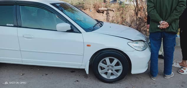 Honda Civic Oriel 2005 very nice Condition.