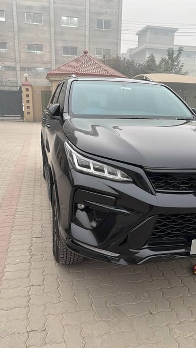 Toyota Fortuner GR-S 2023