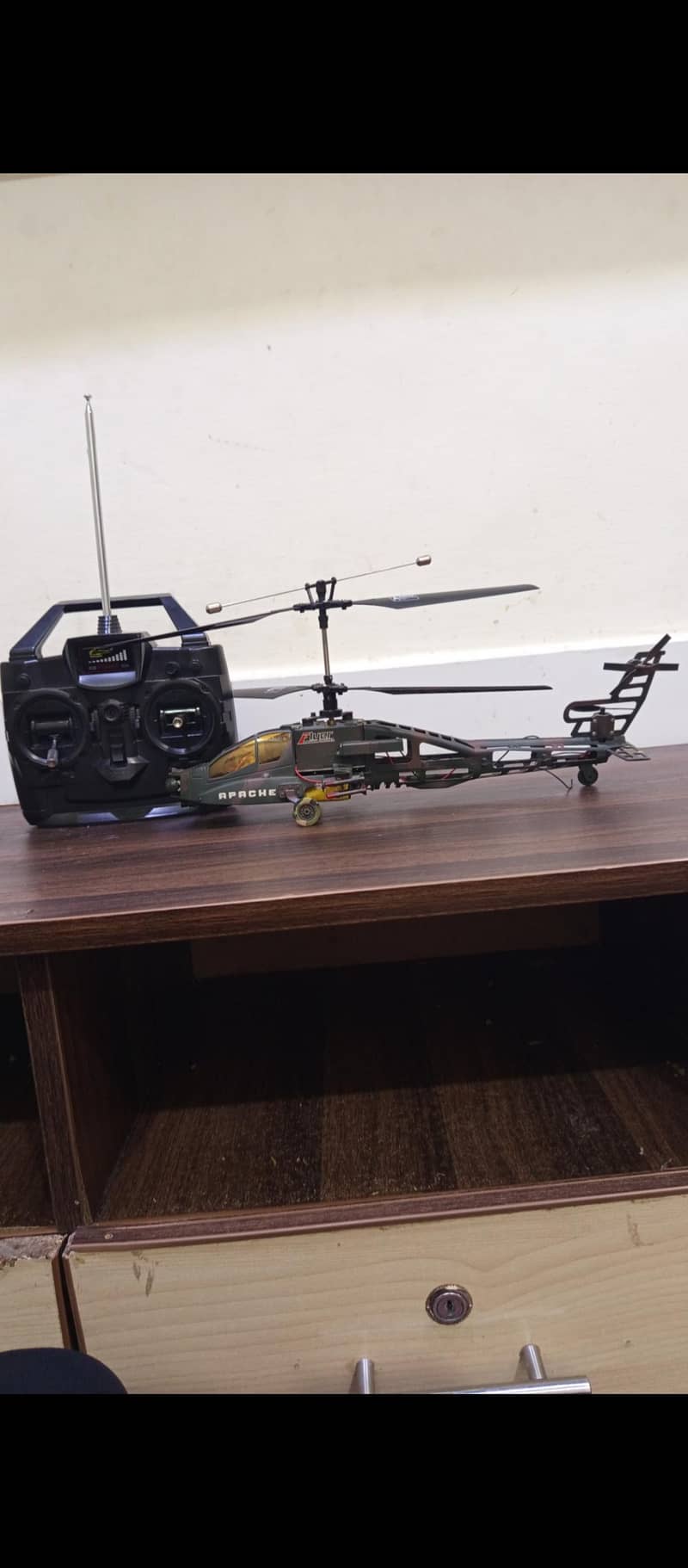 Remote control helicopter 1