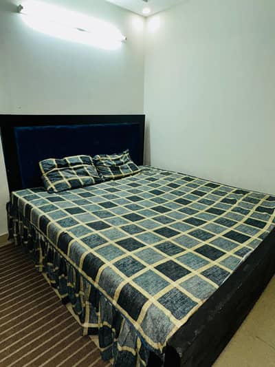 King size bead Urgently for sale