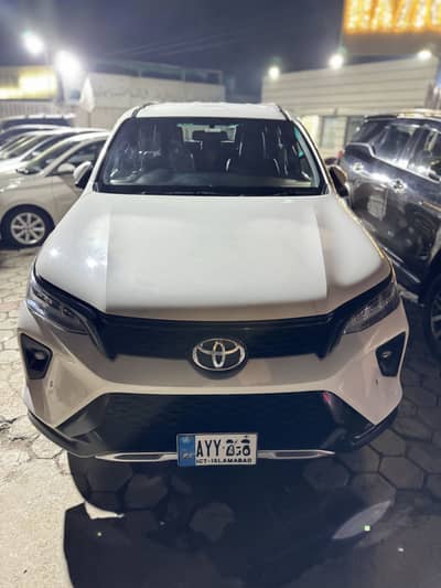toyota fortuner legender model 2022