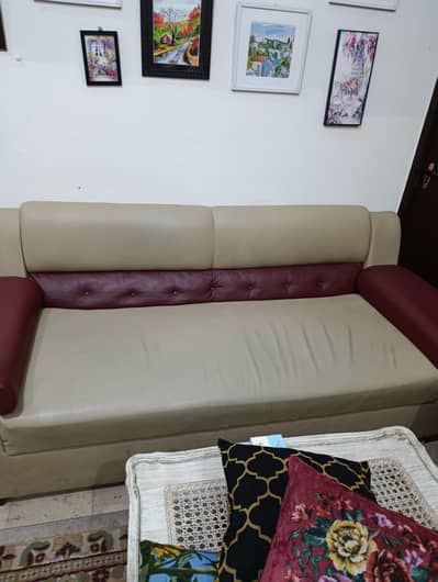 3+2+1 sofa in good condition sold near wapda town