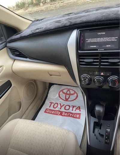 Toyota yaris 2025 model brand new condition white colour