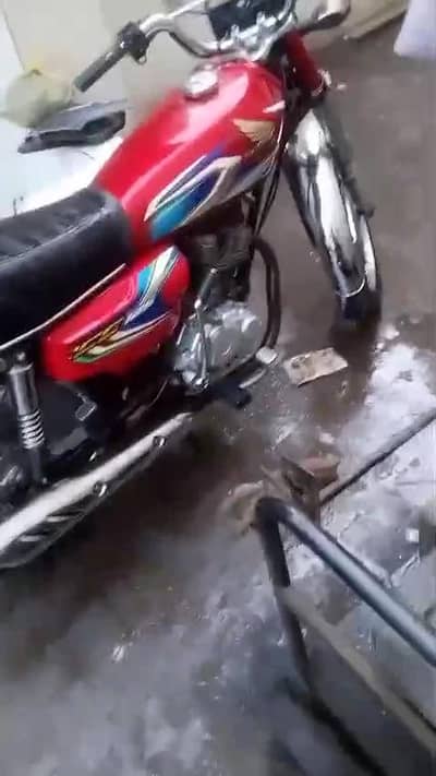 Honda 125 . [2022]model. Red