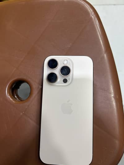 16 pro 10 by 10 128 gb  battery 90 % jv  with box