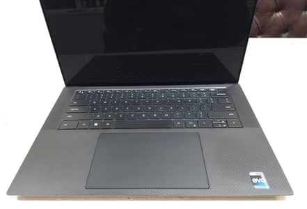 Dell XPS Xps 15 -9530 Core i9- 13900H / i9_13th gen / high end