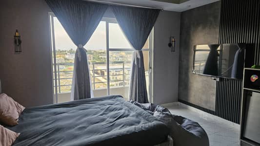 LUXURY STUDIO FURNISHED APARTMENTS FOR SALE INVESTER RATE IN GULBERG GREEN