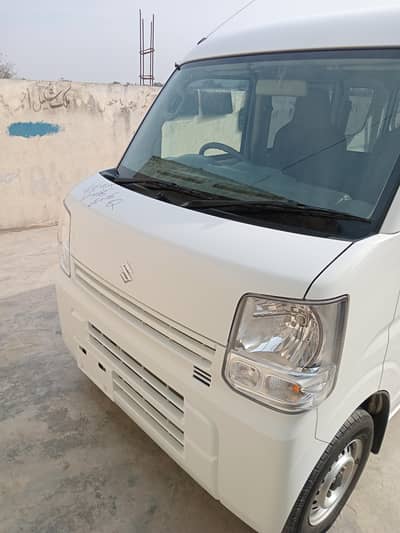 suzuki every 2025 white 3.5 Grade