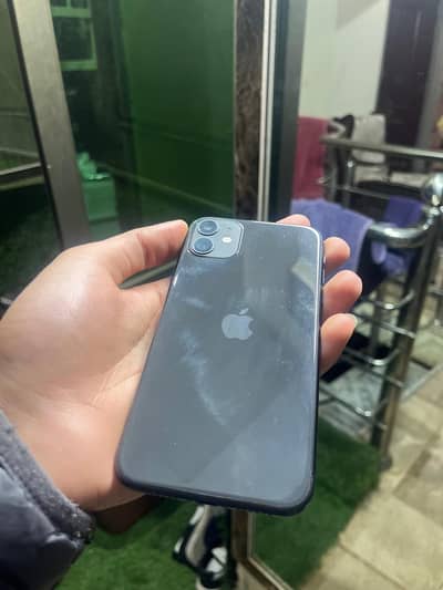 Iphone11 64gb factory unlock with box first owner use